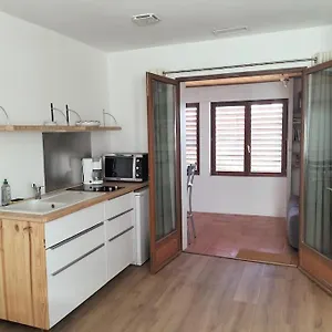 Appartement Studio Neuf A La Campagne, Bressols